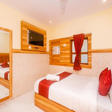 Aman Hotel Near Cst Мумбаи Экстерьер фото