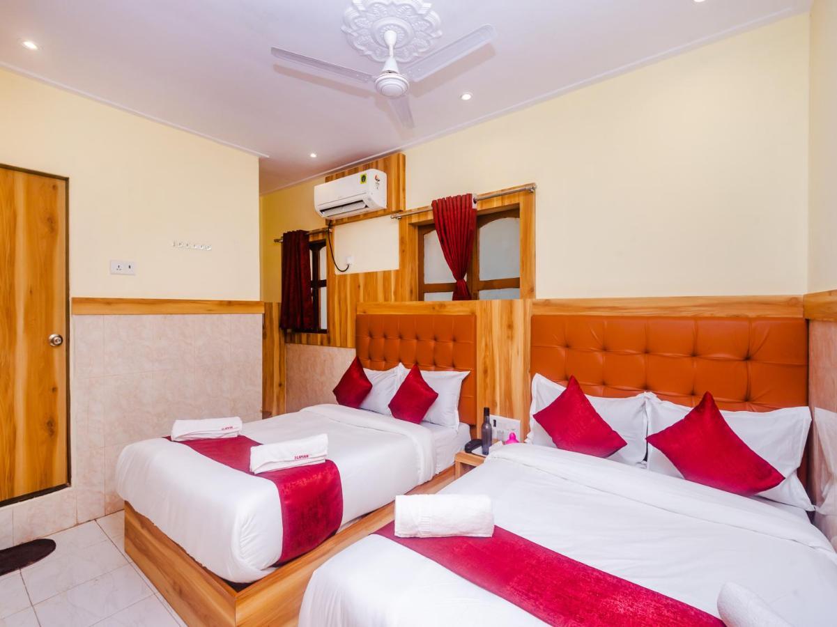 Aman Hotel Near Cst Мумбаи Экстерьер фото